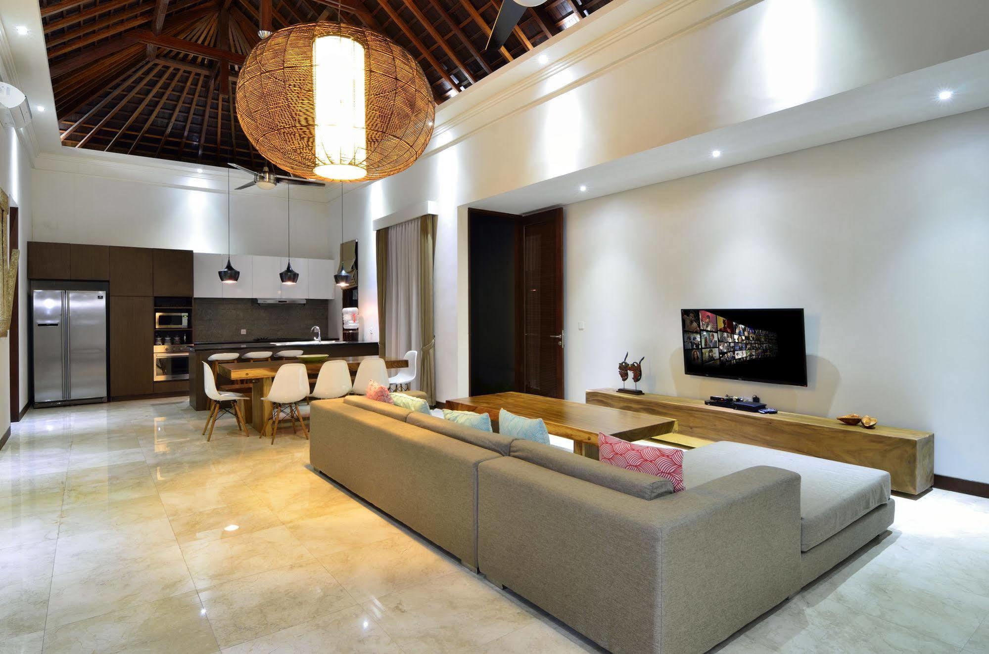 Bale Mandala Villas Senggigi Exterior photo