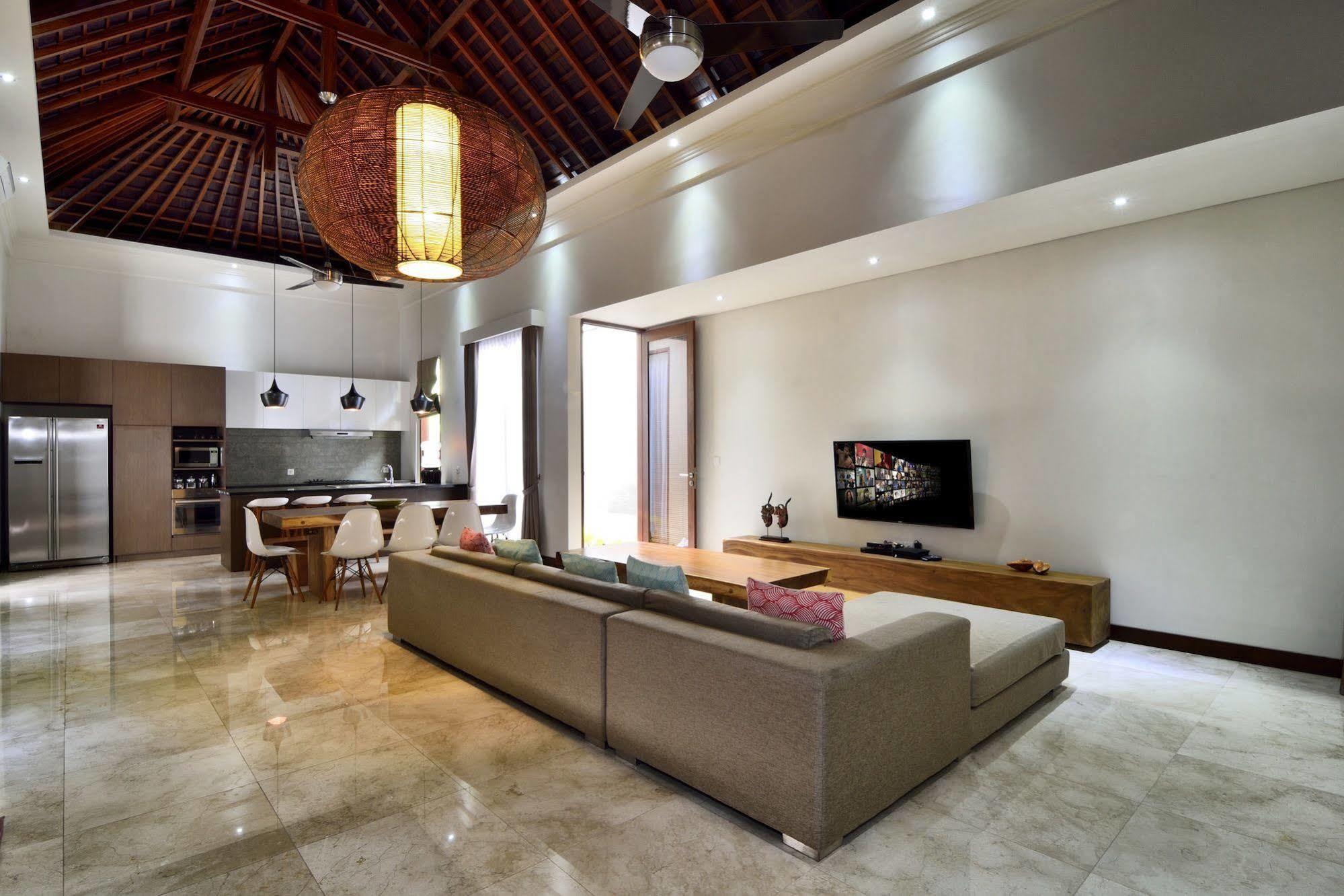 Bale Mandala Villas Senggigi Exterior photo