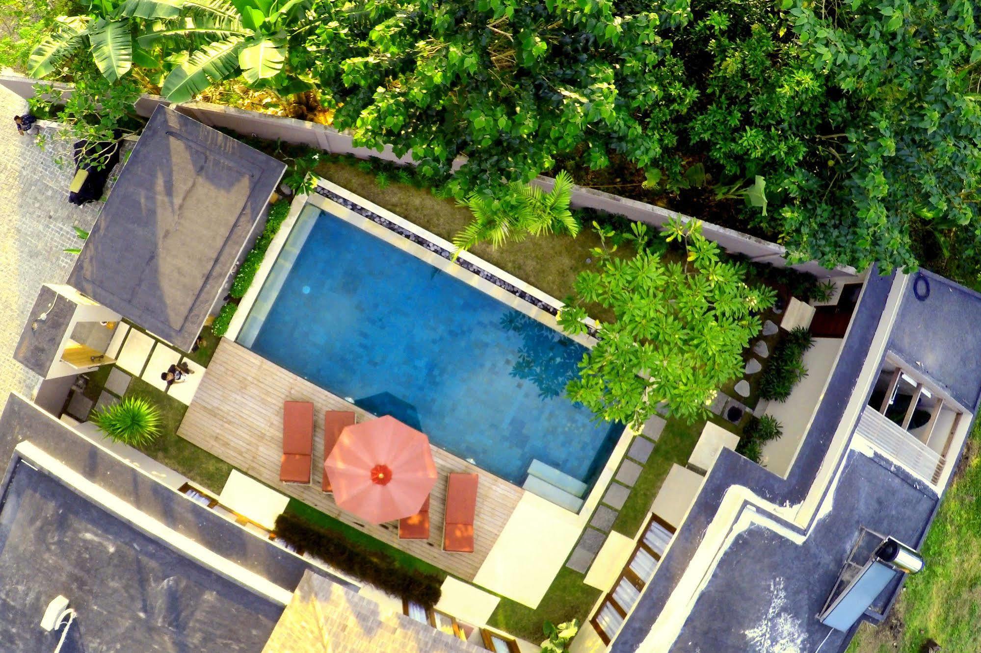 Bale Mandala Villas Senggigi Exterior photo
